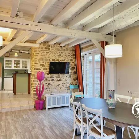 Des Mazures Holiday home Niafles